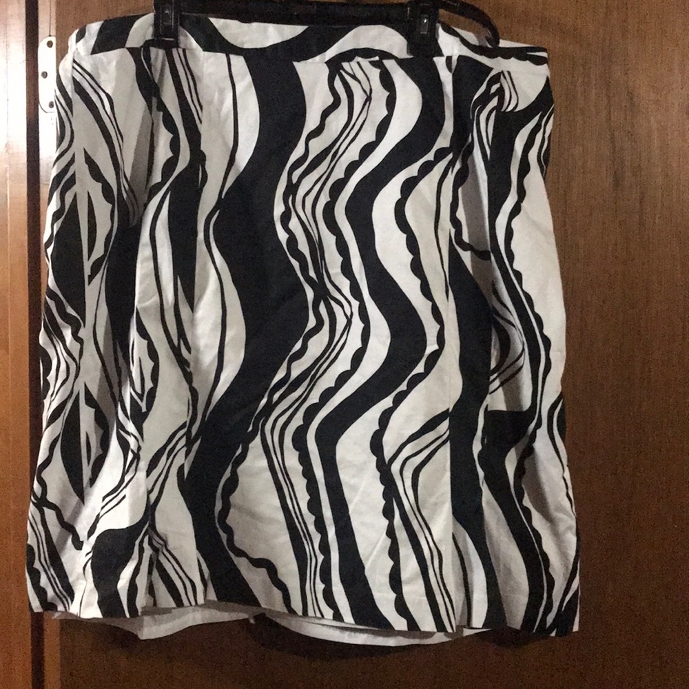 Mid length plus size skirt